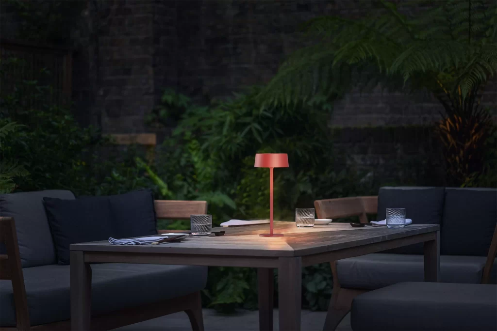 Mega Solar AI Table Light